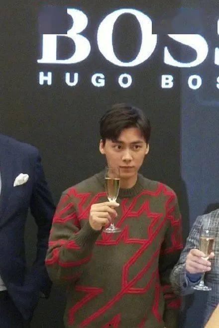 李易峰热搜事件爆料视频,揭秘背后真相与舆论风暴 第2张 李易峰热搜事件爆料视频,揭秘背后真相与舆论风暴 第2张